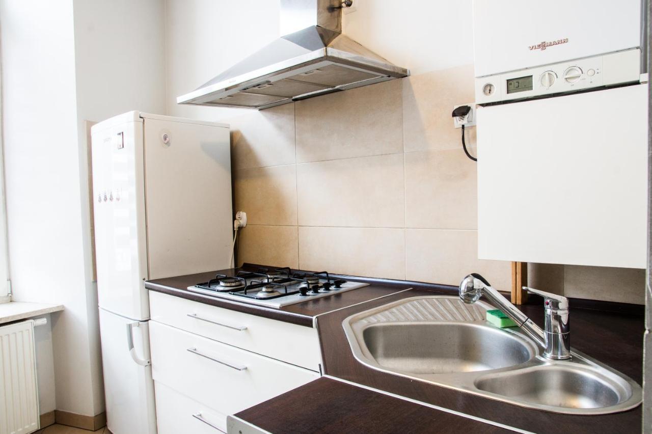 Apartament Brazowy Narutowicza 11 ลูบลิน ภายนอก รูปภาพ